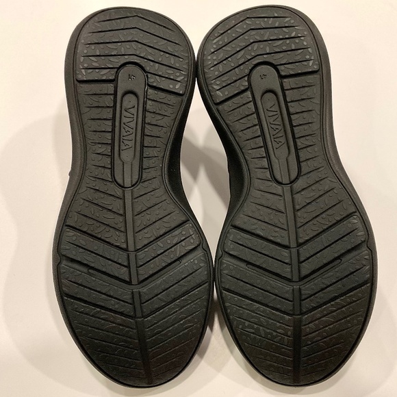 VIVAIA Urban Round-Toe Slip-On Sneaker Boots Black Size EU 41NWOT - Picture 7 of 10